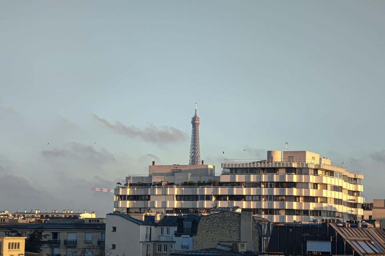 Beautiful And Bright Appt With Eiffel Tower View Apartman Párizs Kültér fotó