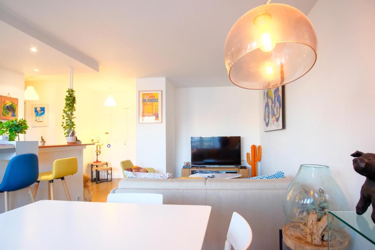 Beautiful And Bright Appt With Eiffel Tower View Apartman Párizs Kültér fotó